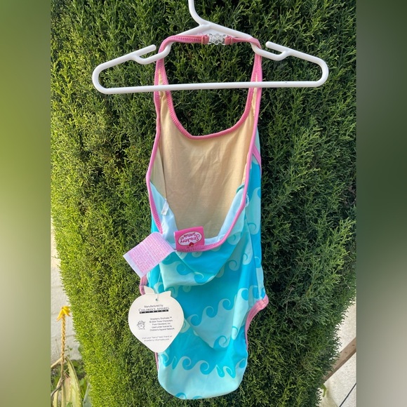 Deadstock Vintage Y2K strawberry shortcake bathing suit - Picture 5 of 7